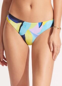 Front Page -Bikinis Store 40473 978 True 20Navy 2